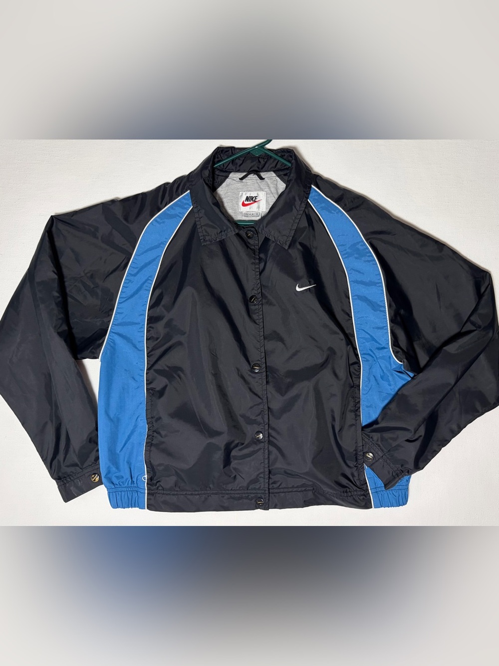 Vtg Nike Snap Front Collared Windbreaker Jacket Boys Med 90s Sporty Very Nice